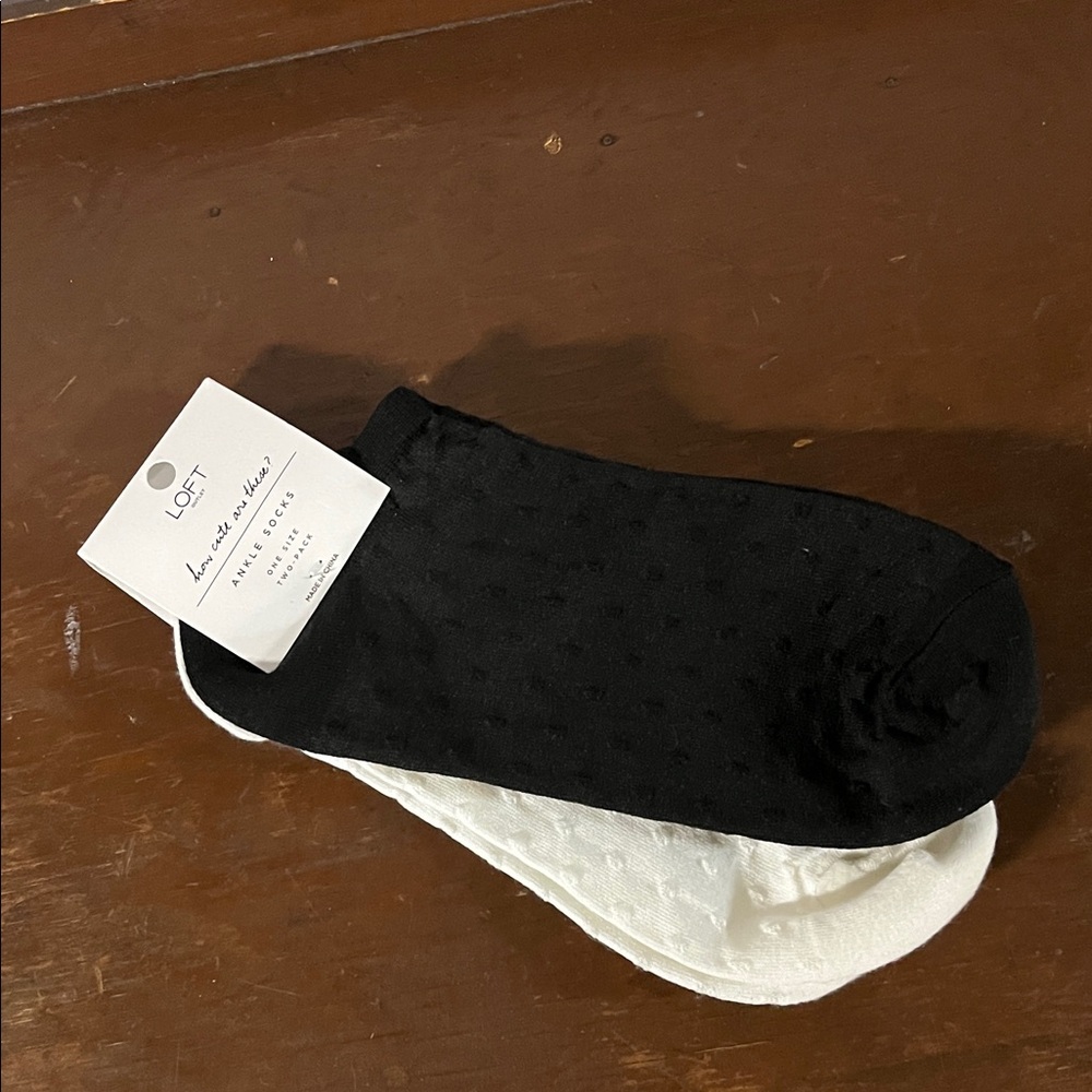 LOFT Classic Black and White Socks
